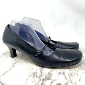 Vintage Eddie Bower Leather Kitten Heel Mary Jane Pumps 12 Italy Classic Preppy